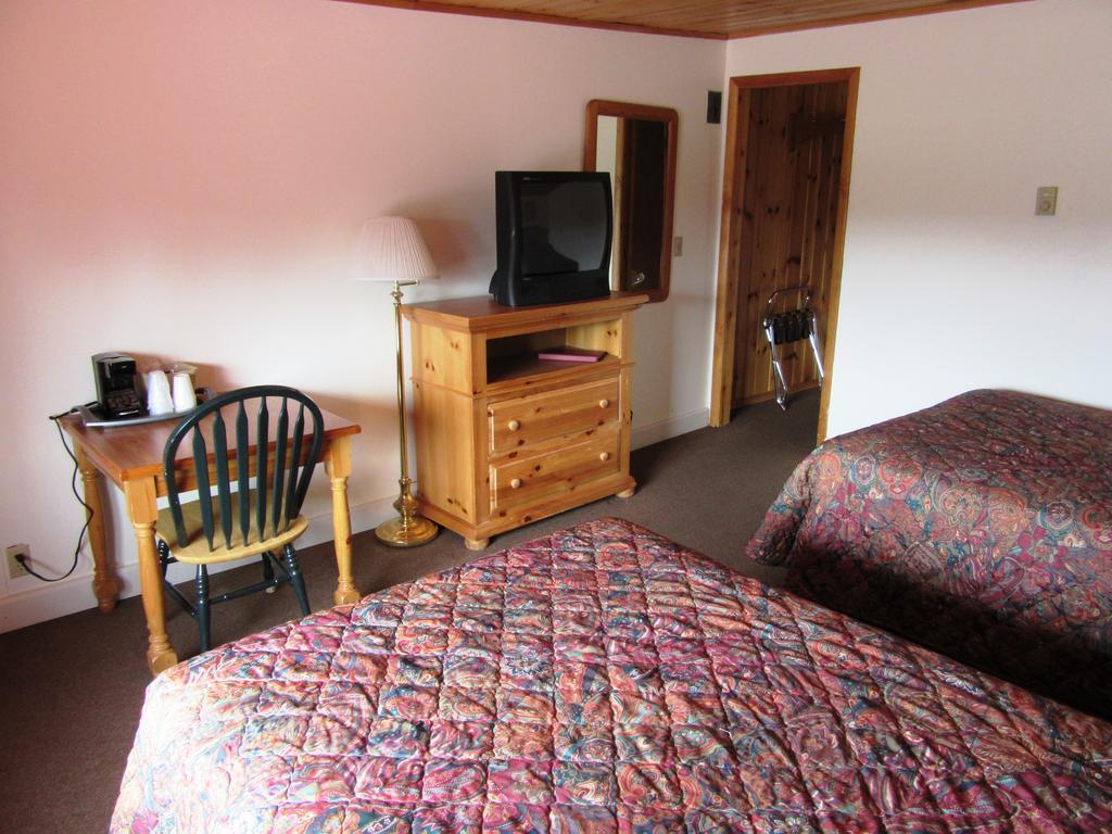 Travelers Lodge West Yellowstone Quarto foto