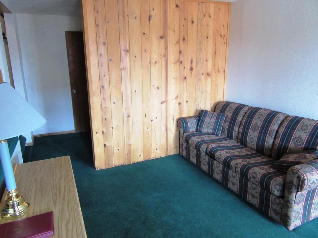 Travelers Lodge West Yellowstone Quarto foto