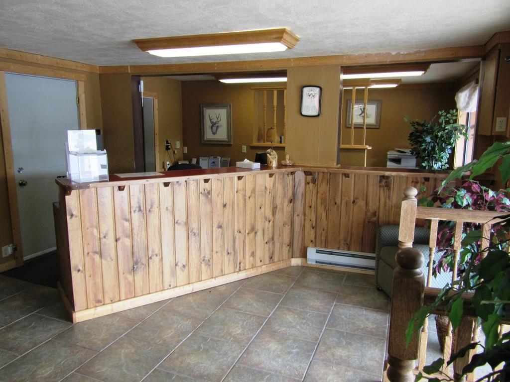 Travelers Lodge West Yellowstone Exterior foto