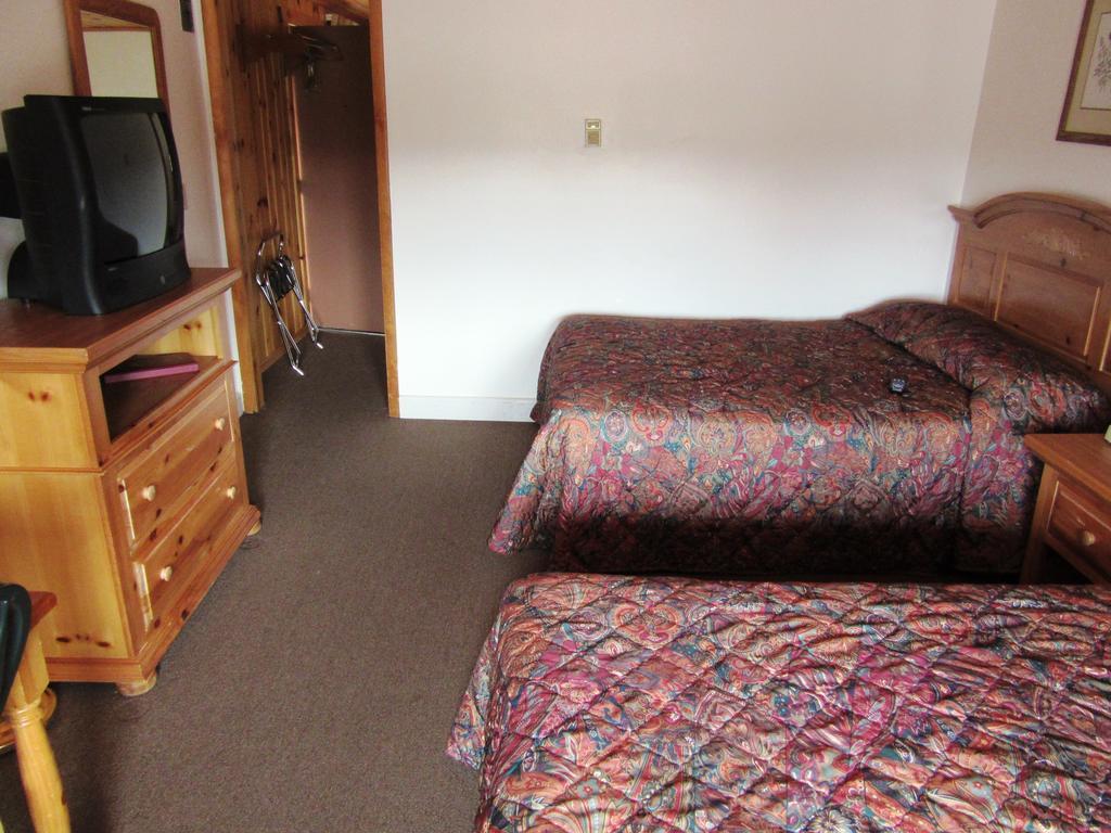 Travelers Lodge West Yellowstone Quarto foto